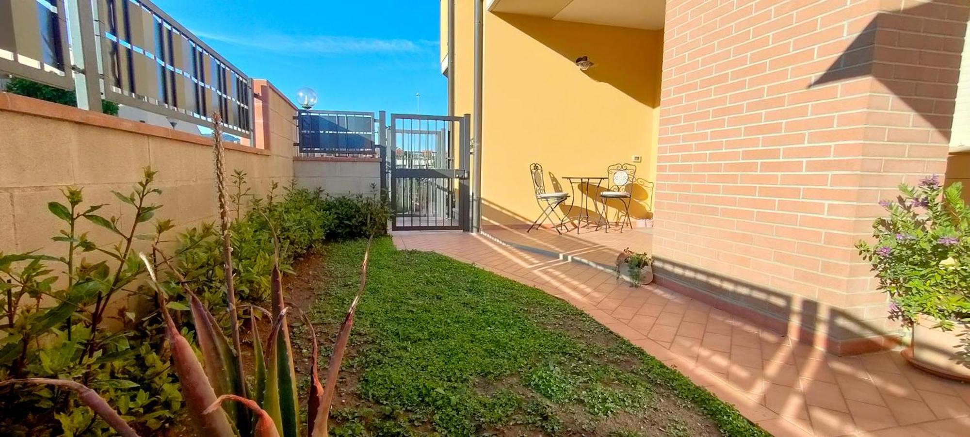 Vila Casa Toto Venturina Terme Exteriér fotografie